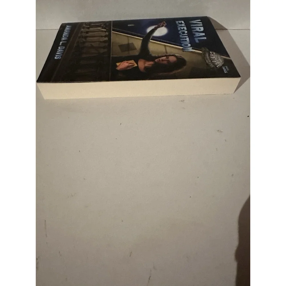Viral Execution (Volume 3) (The Cantral Chronicles)